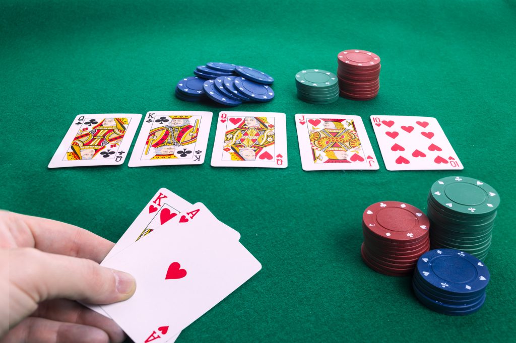 Peringkat Tangan Dalam Permainan Poker